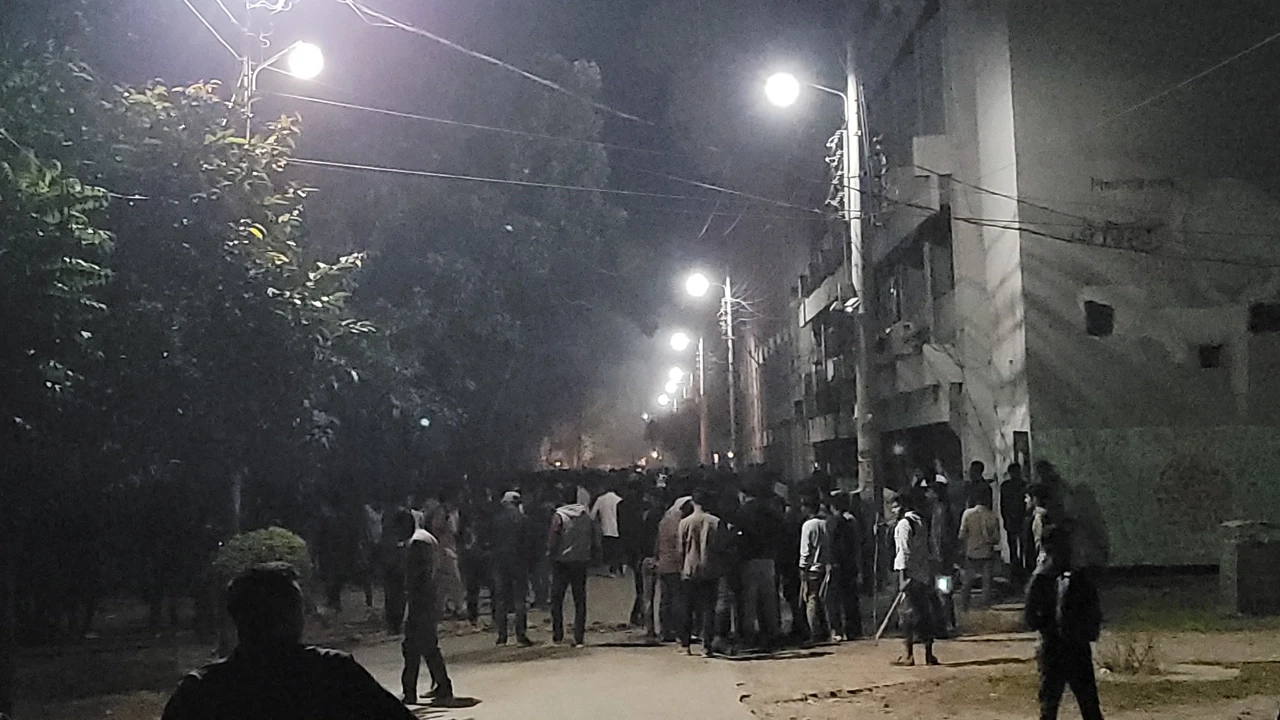ফুটবল খেলাকে কেন্দ্র করে রাবিতে সংঘর্ষ, আহত ১০